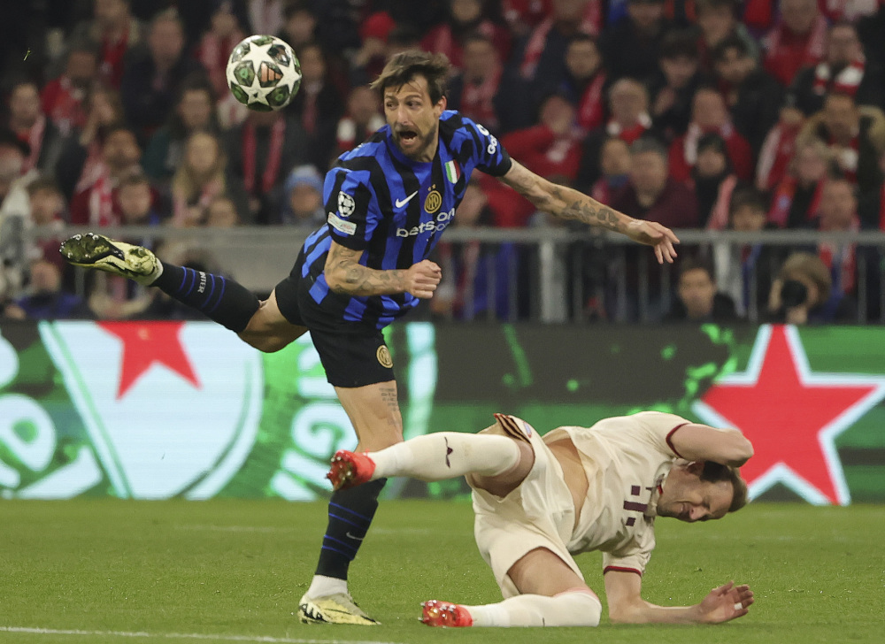 半场战报：拉齐奥1-0莱切，贡多齐建功