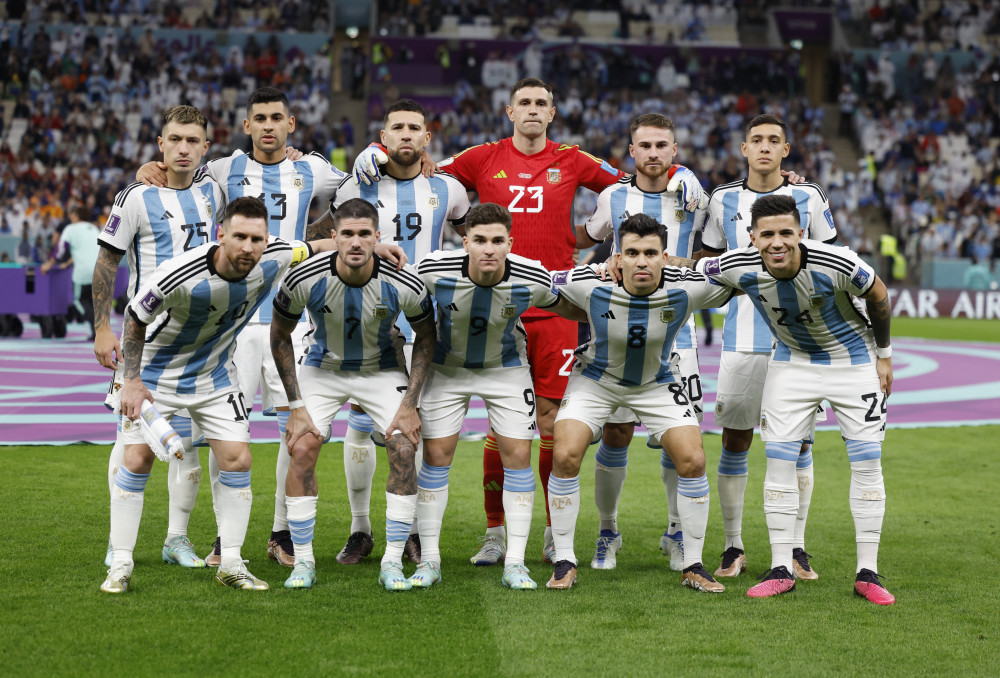 RMC：姆巴佩在上周联赛遭受膝盖撞击，并最终带伤踢完比赛