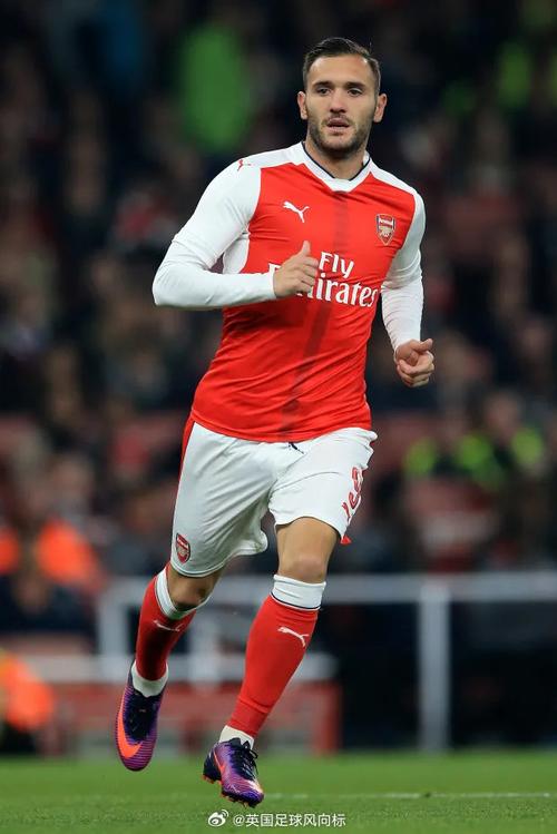 铁人伤了! 曼晚：B费可能因伤缺战一个月，带伤踢维拉加重伤势（铁人倒下！曼晚：B费恐因伤缺阵一个月，带伤对阵维拉致伤情恶化）