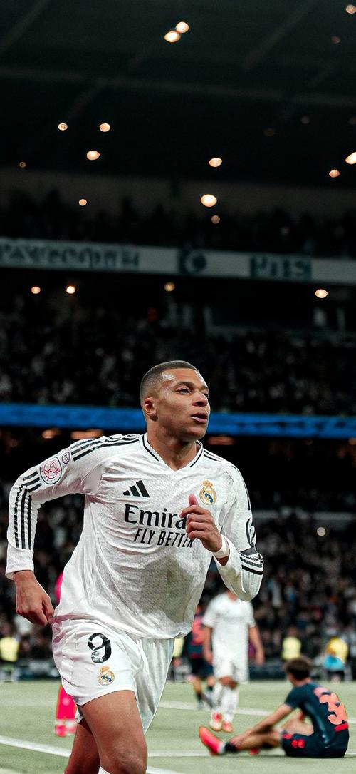 记者：皇马无法在1月激活帕斯的回购条款，且尚未考虑让其回归