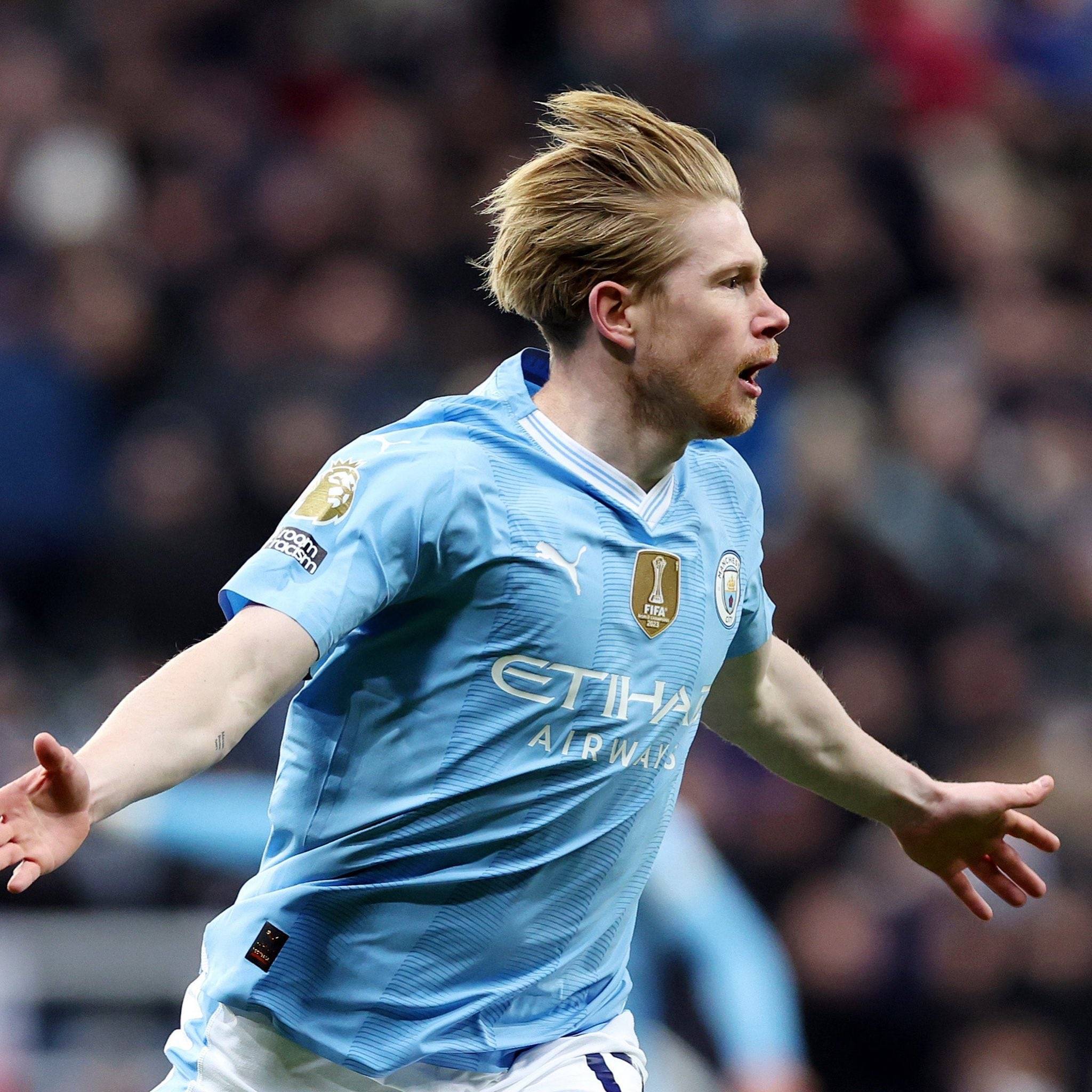 2025 赛季：坦帕湾光芒队因主场受损，宣布 2025 赛季全部主场均在 Steinbrenner Field 进行